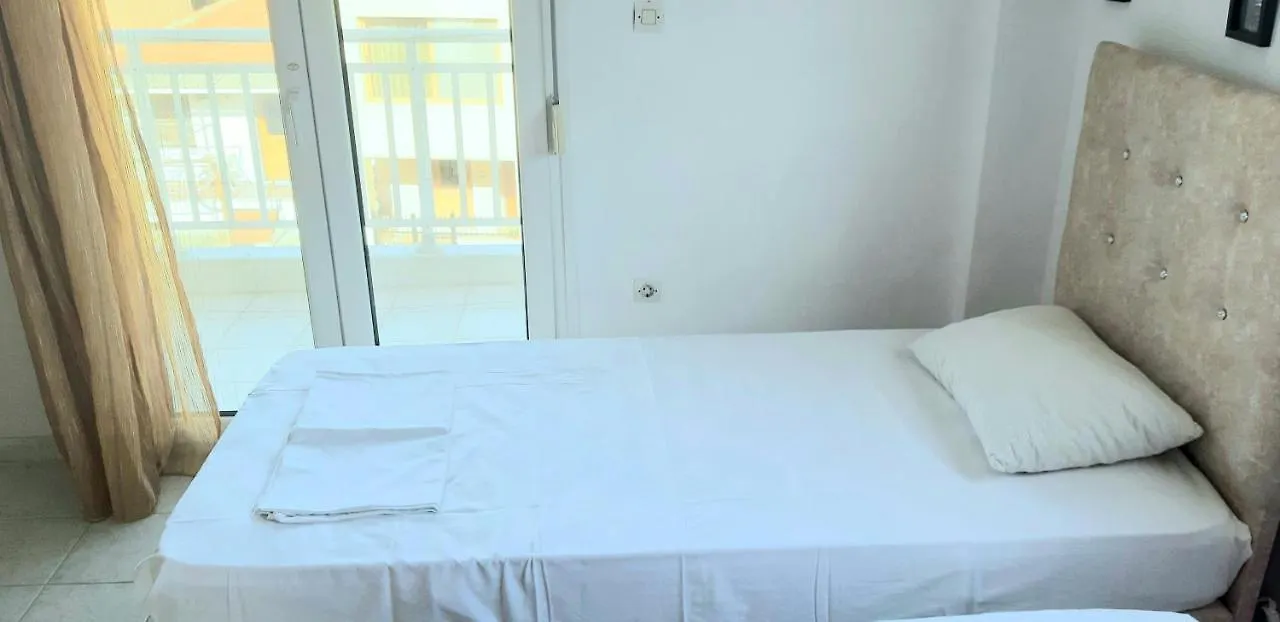Maria Lemoni Studios Nea Skioni Apartment